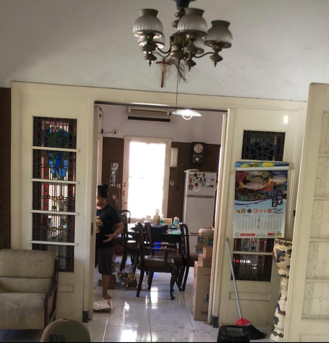 Dijual Rumah Strategis dan Nyaman di Jalan WR Supratman Surabaya Pusat - Thumbnail 2