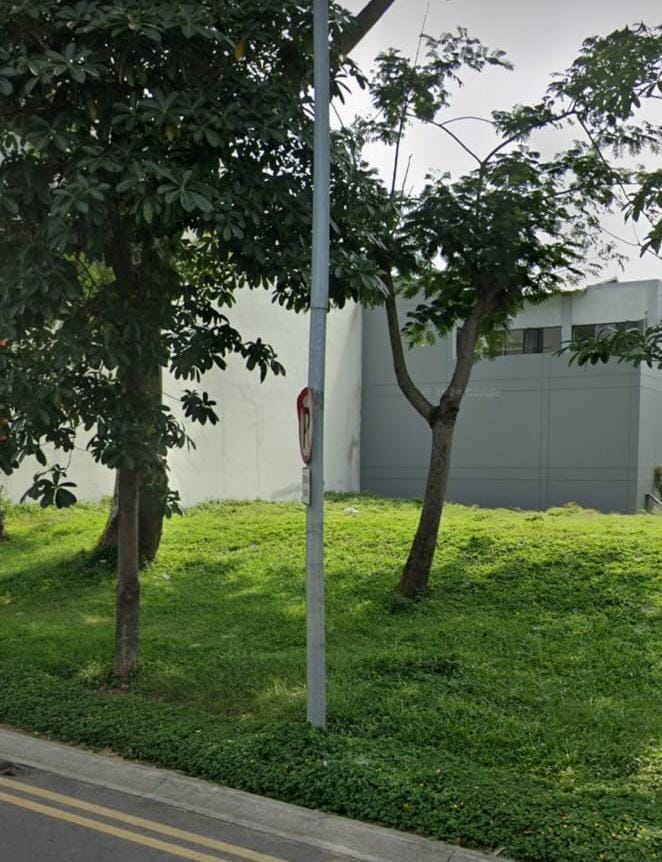 Disewakan Tanah Area Komersial di Raya Emerald Mansion Citraland Surabaya Barat - Image 1