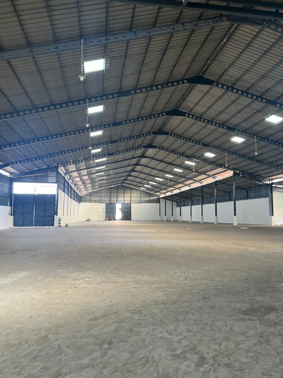 Dijual/Disewakan Gudang Luas di Kalianak Surabaya Barat (bbal) - Image 1