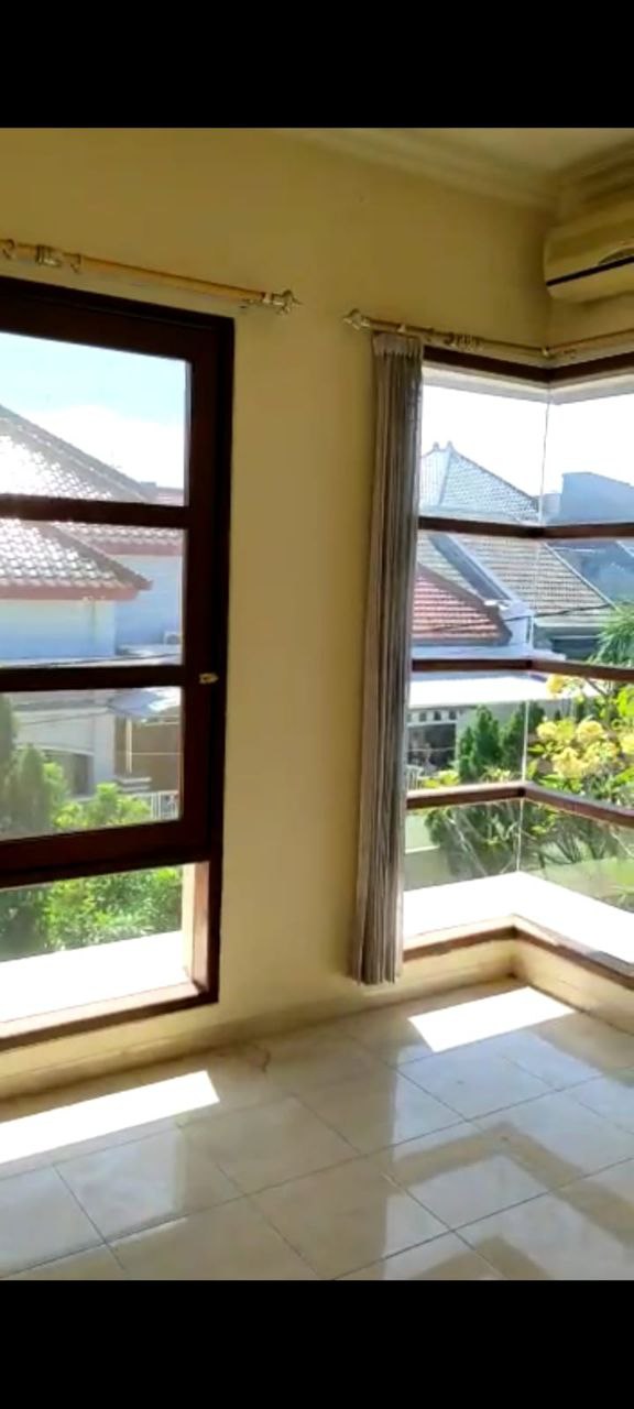 Dijual Rumah Lokasi Strategis di Jalan Dr. Wahidin Selatan Pasuruan - Thumbnail 3