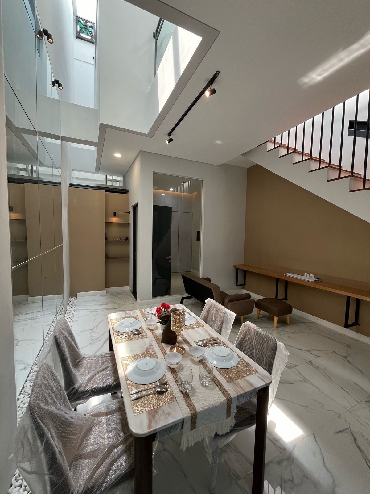 Dijual Rumah Baru Modern Siap Huni di Sememi Surabaya Barat - Thumbnail 2