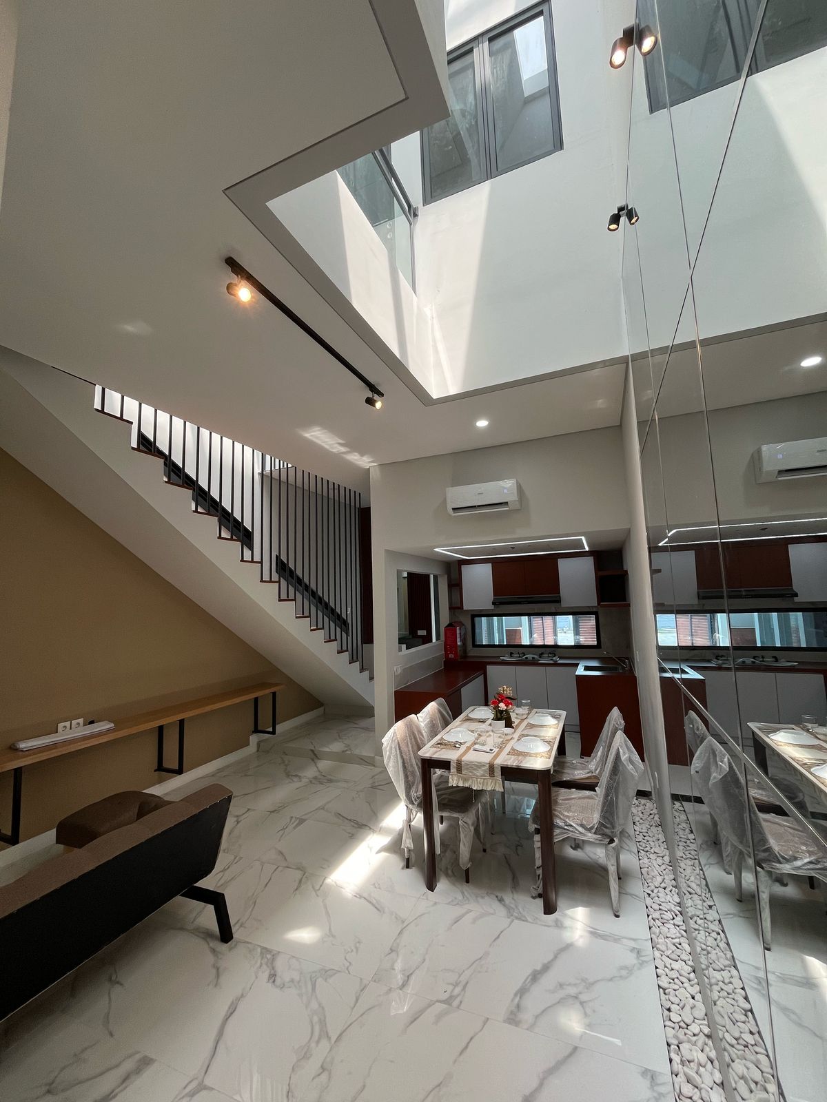 Dijual Rumah Baru Modern Siap Huni di Sememi Surabaya Barat - Thumbnail 3