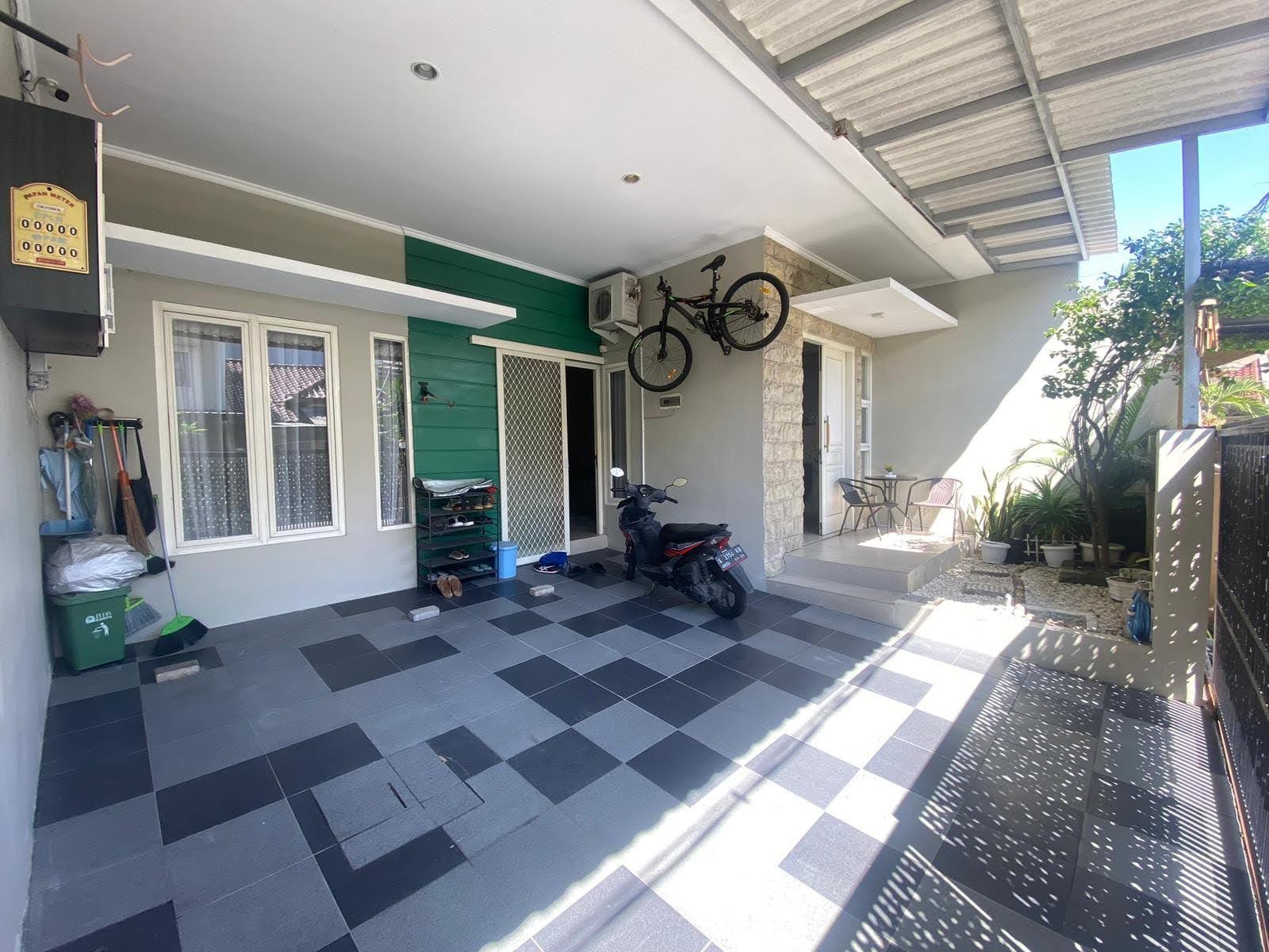 Dijual Rumah Murah 2 Lantai di Purimas Cluster Pecatu, Surabaya Timur - Image 1