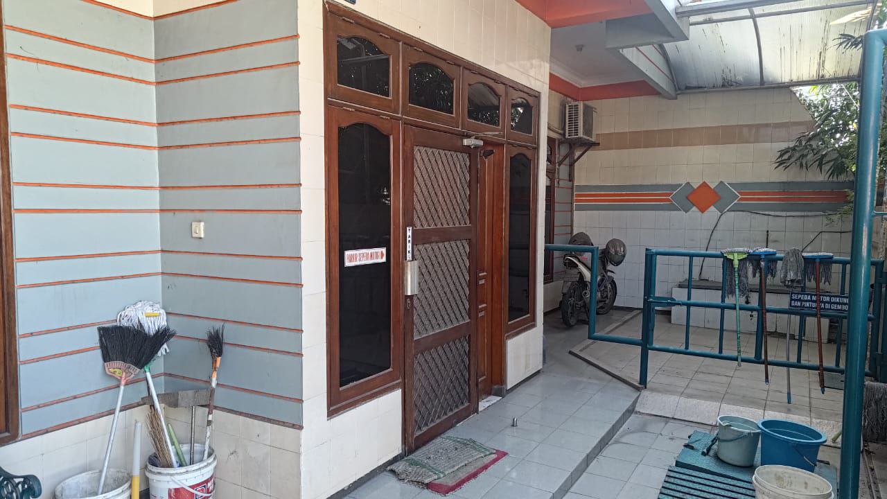 Dijual Rumah Usaha Kost Lokasi Strategis di Siwalankerto Surabaya Selatan - Thumbnail 4