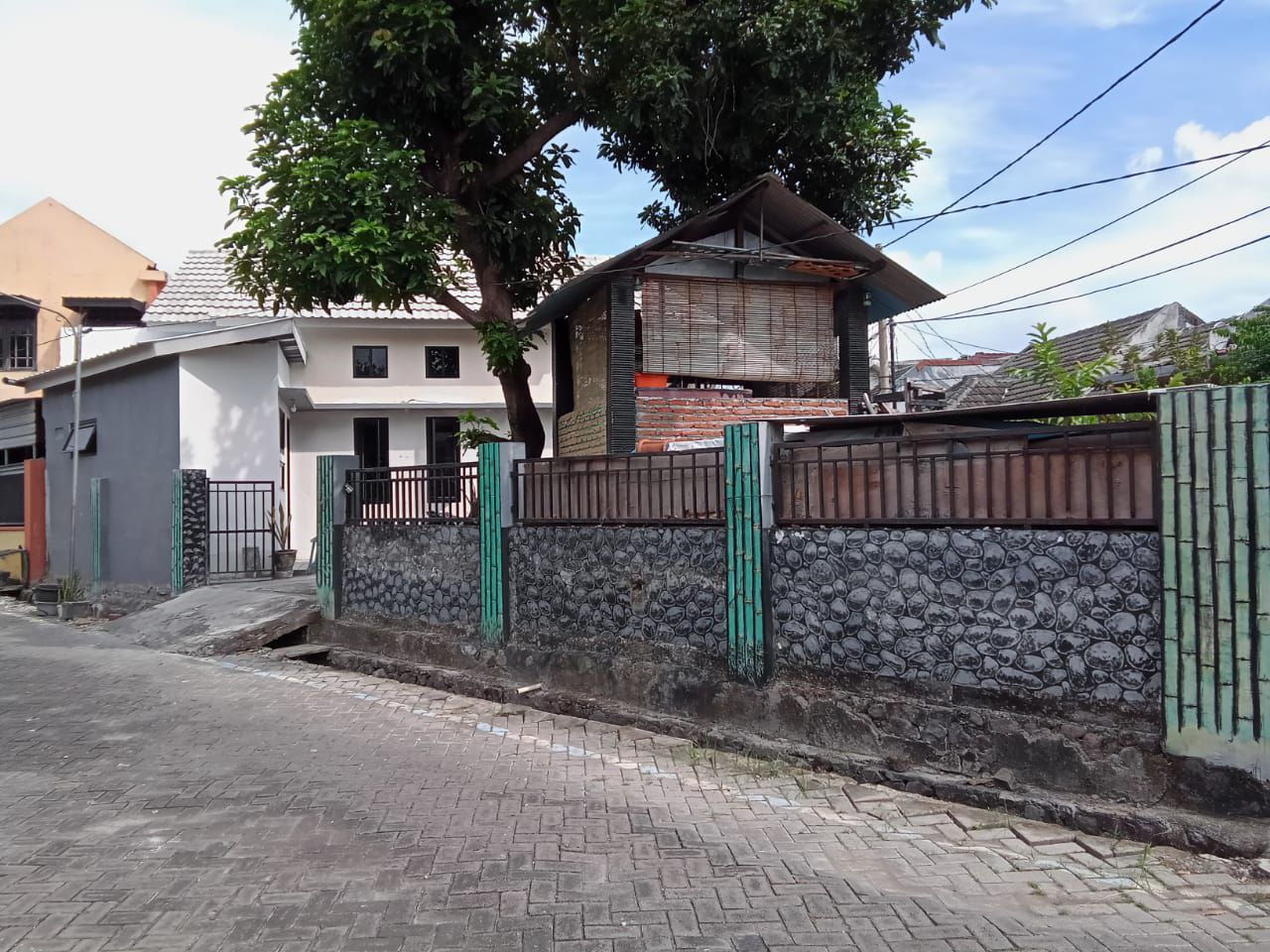 Dijual Rumah Hunian Nyaman Strategis di Kawasan Palem Pertiwi Menganti Gresik - Thumbnail 4