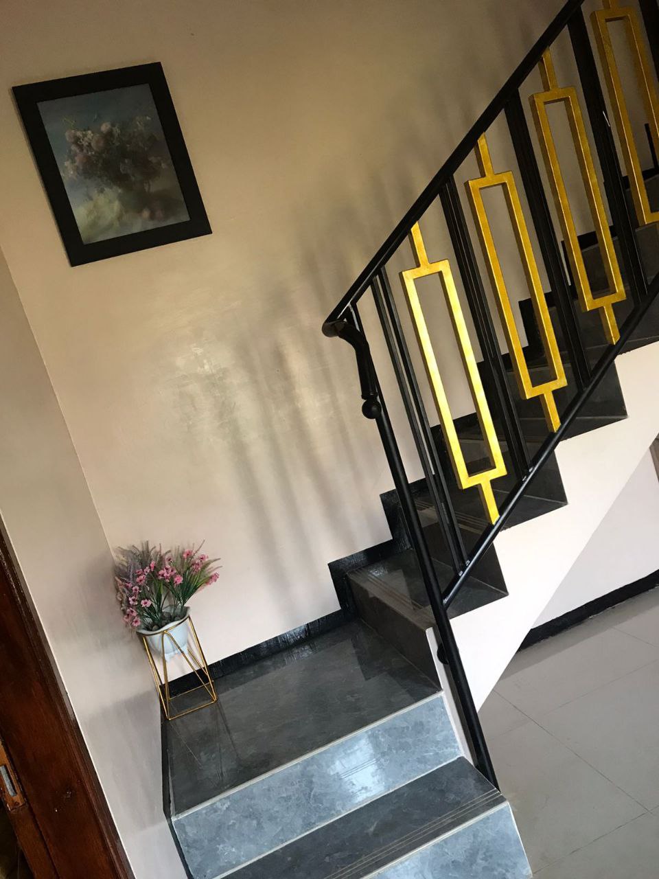 Dijual Rumah Hunian Nyaman Strategis di Kawasan Palem Pertiwi Menganti Gresik - Thumbnail 2