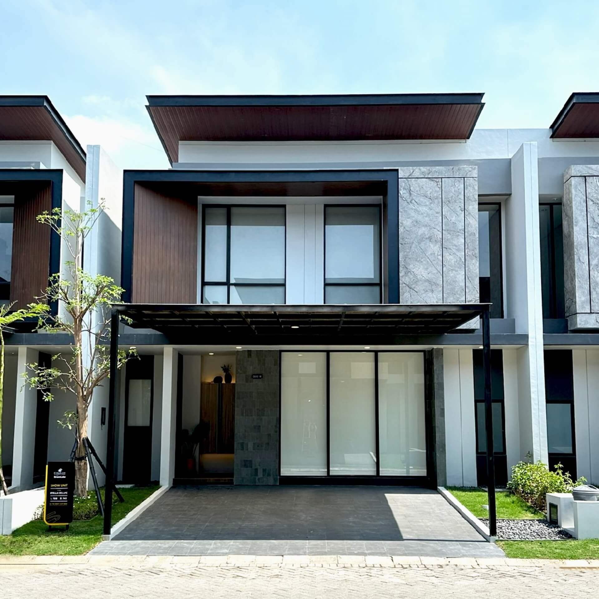 Dijual Rumah Baru Premium Citraland The Greenlake Surabaya Barat - Image 1
