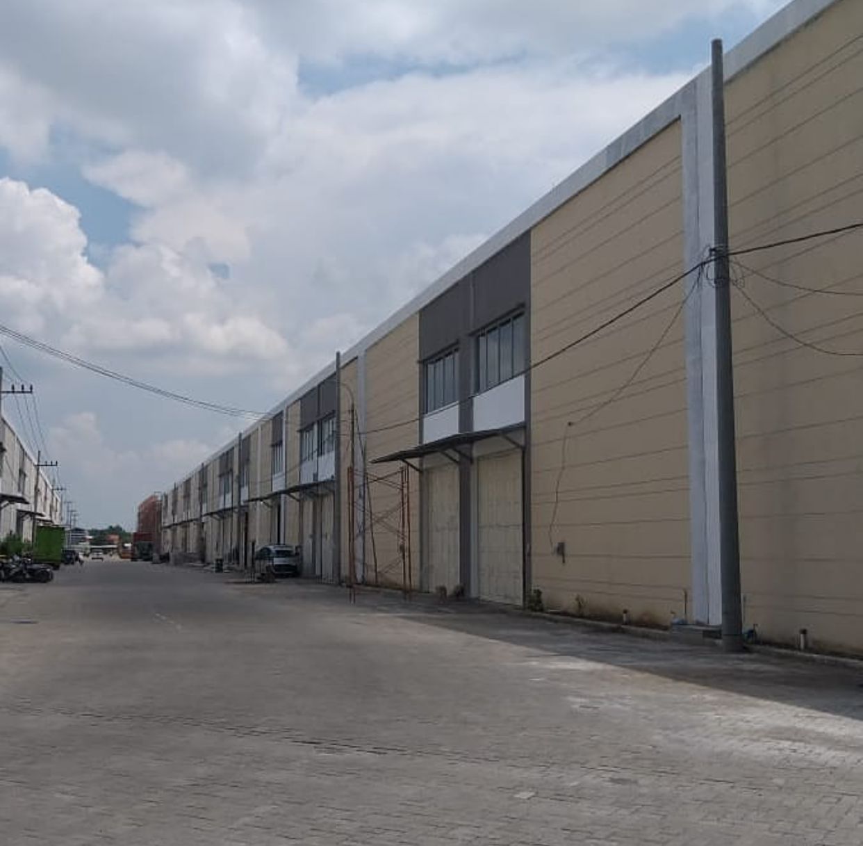 Dijual Gudang Baru Strategis di DKP Warehouse Driyorejo Gresik - Image 1