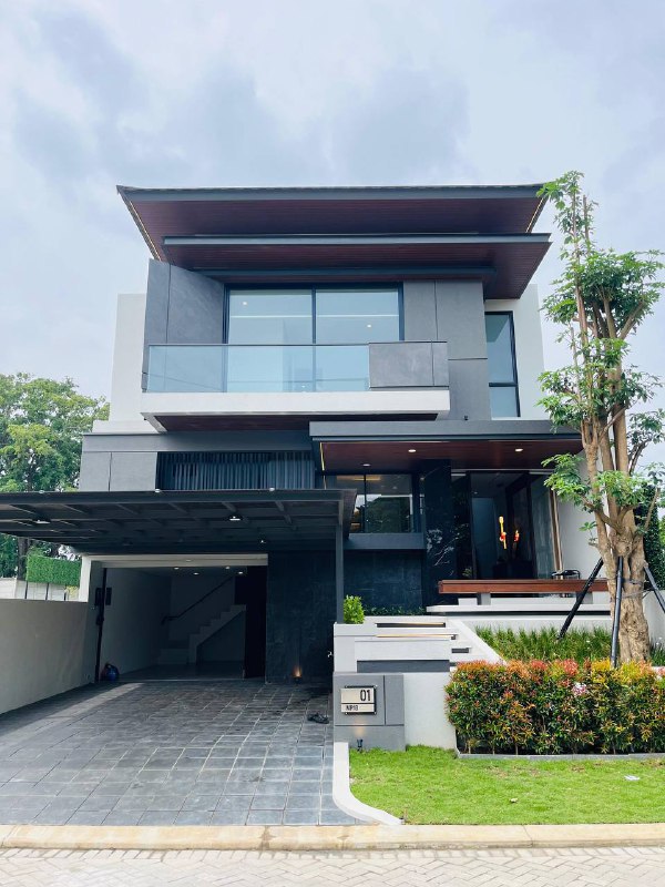 Dijual Rumah Baru Modern Tropis Moissanite di Cluster Crystal Golf Surabaya Barat - Image 1