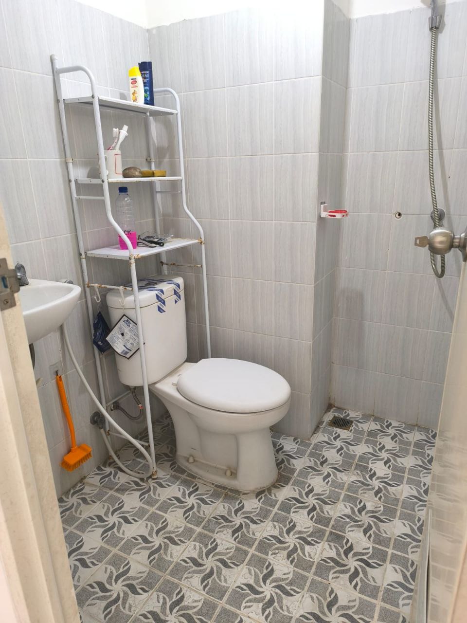 Dijual Unit Apartemen Siap Huni di Apartemen Puncak CBD Wiyung Surabaya Barat - Thumbnail 4