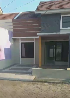 Dijual Rumah Siap Huni di Perumahan Istana Mentari Regency Cemengkalang Kota Sidoarjo - Image 1