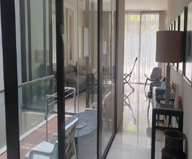 Dijual/Disewakan Rumah Mewah Siap Huni di Graha Family Surabaya Barat - Thumbnail 4