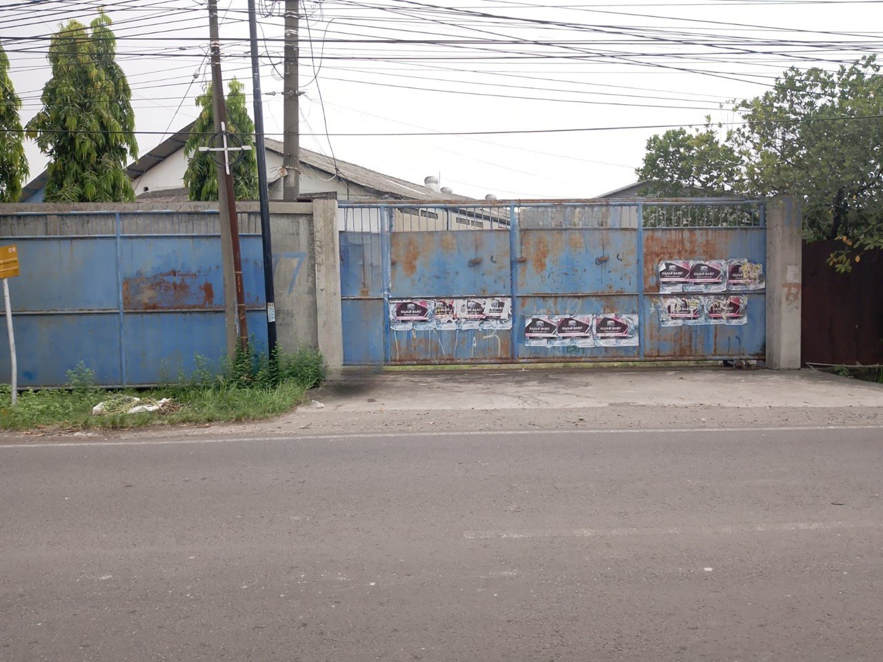 Dijual Gudang Lelang Kawasan Strategis di Suci, Manyar Gresik - Image 1