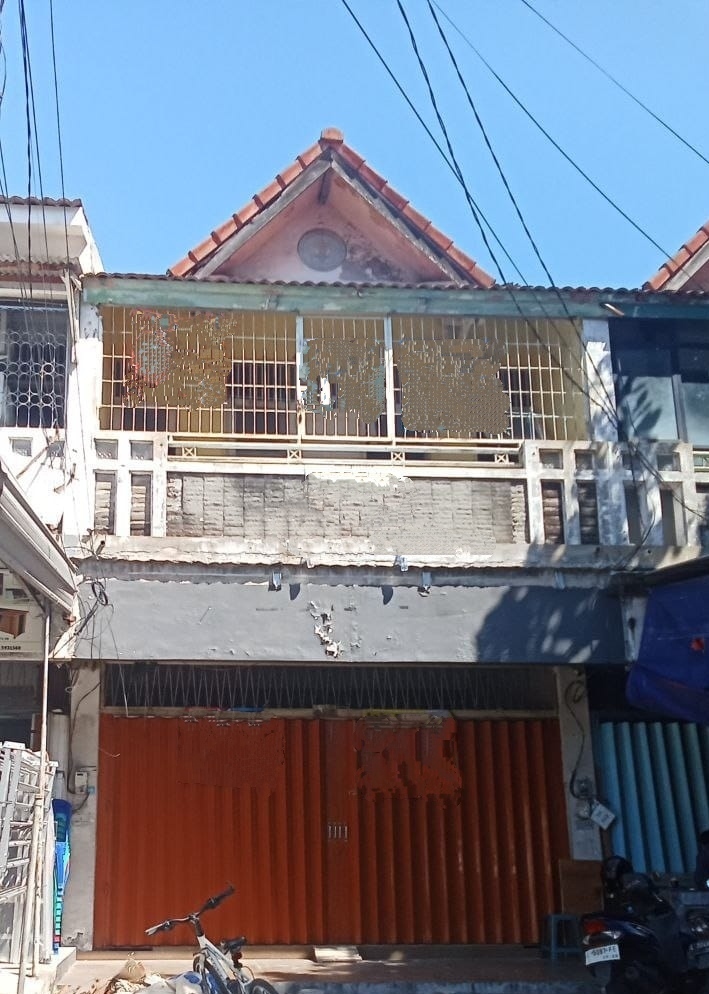 Disewakan Ruko Komersial di Jalan Raya Mulyosari Surabaya Timur - Image 1