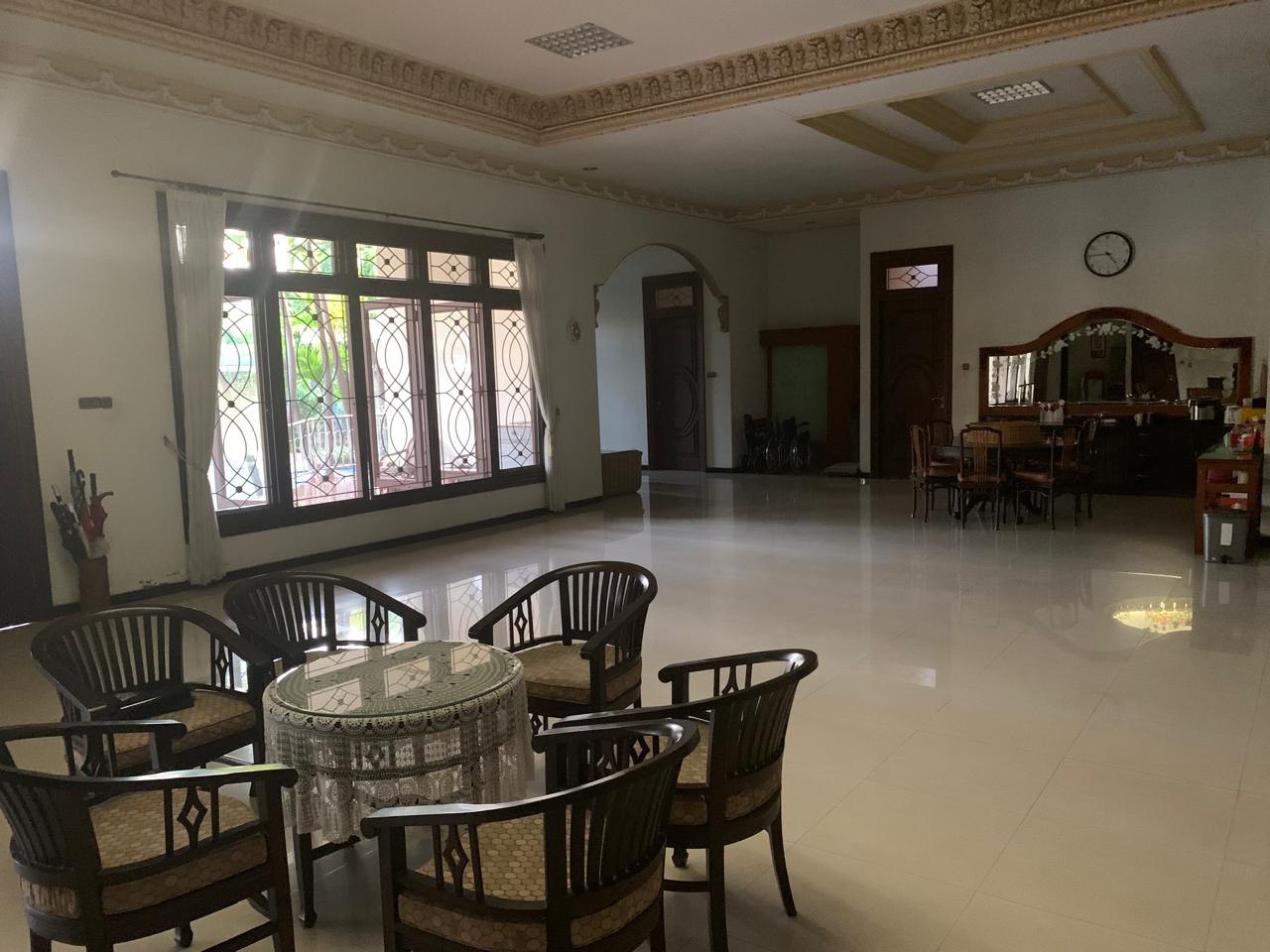 Dijual Rumah Mewah Lokasi Strategis di Raya Sambikerep Surabaya Barat - Thumbnail 2