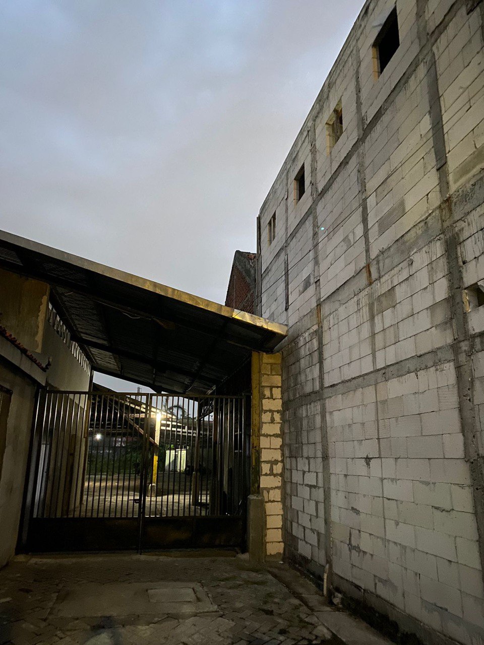 Disewakan Tanah Komersial Strategis di Kawasan Kaliwaron Surabaya Timur - Thumbnail 4