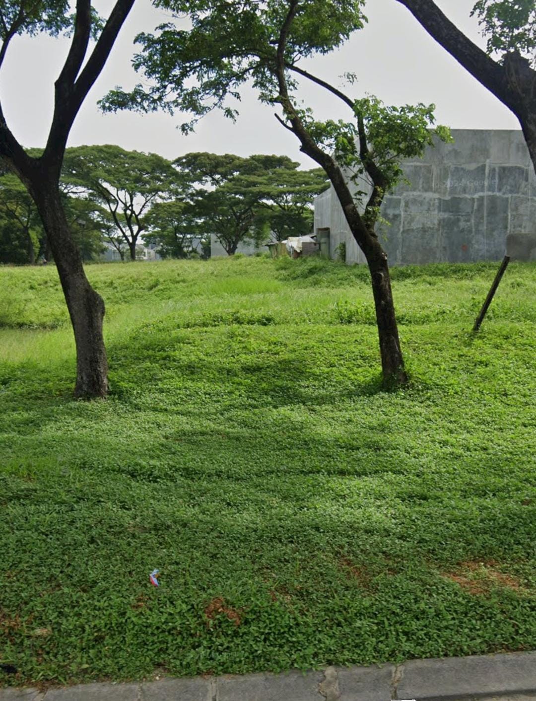 Disewakan Tanah Kavling Komersial di Citraland Raya Telaga Utama Surabaya Barat - Image 1