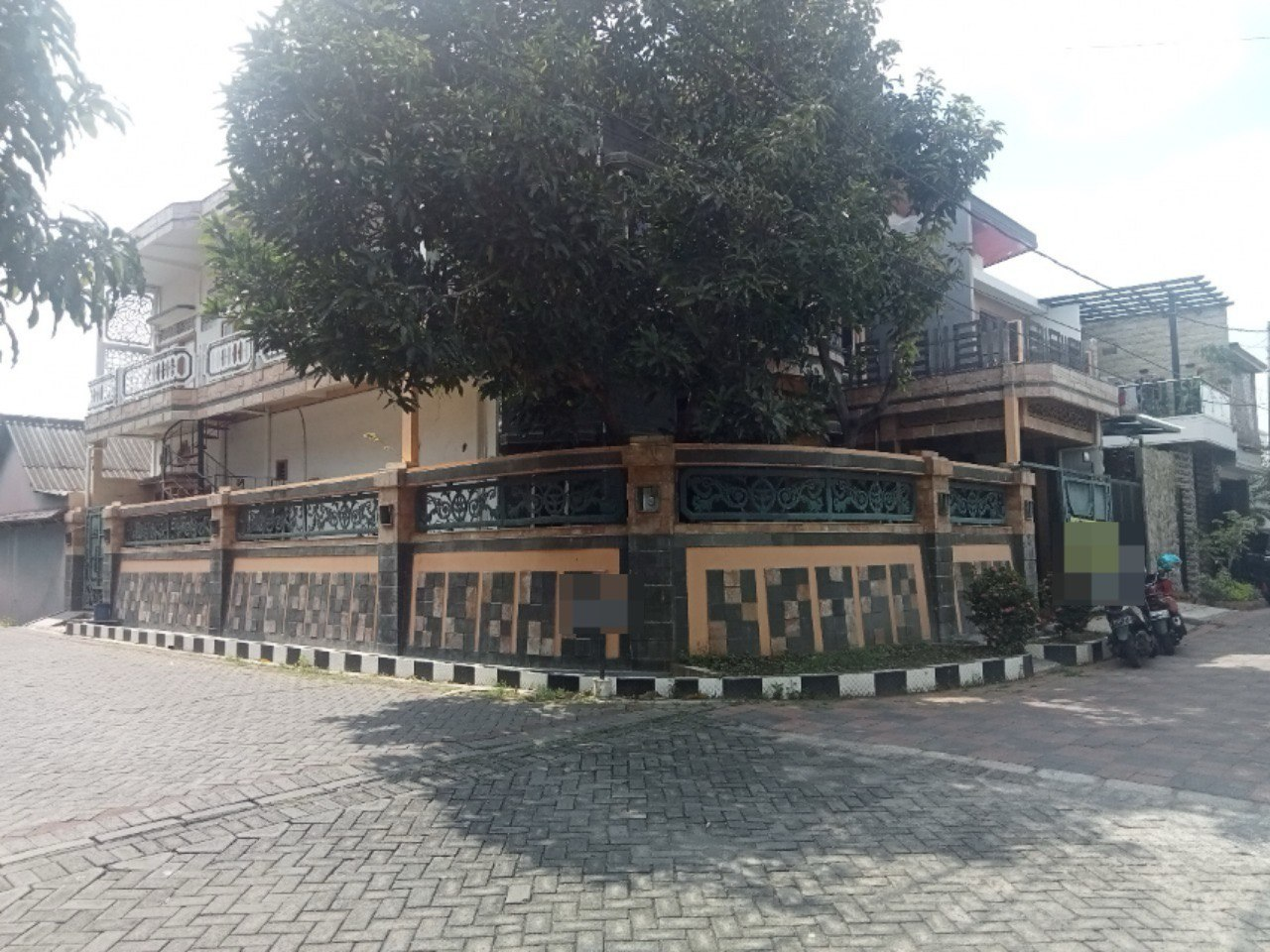 Dijual Rumah Lelang Strategis di Pondok Maritim Indah Surabaya Barat - Image 1