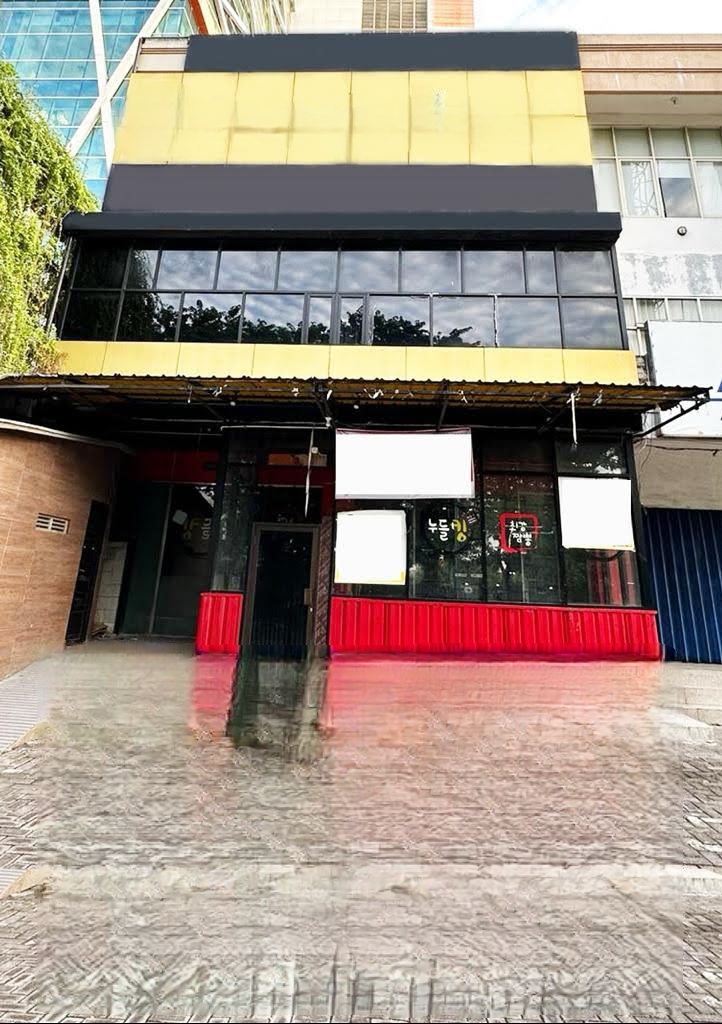Disewakan Ruko Komersial Jejer di Mayjend Sungkono Surabaya Barat - Image 1