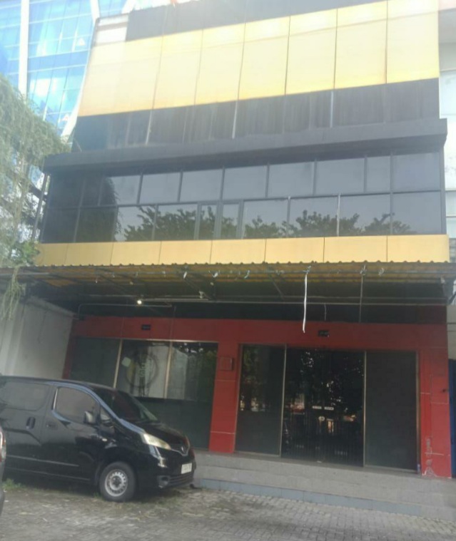 Disewakan Ruko Komersial Lokasi Strategis di Jalan Mayjend Sungkono, Surabaya Barat - Thumbnail 2