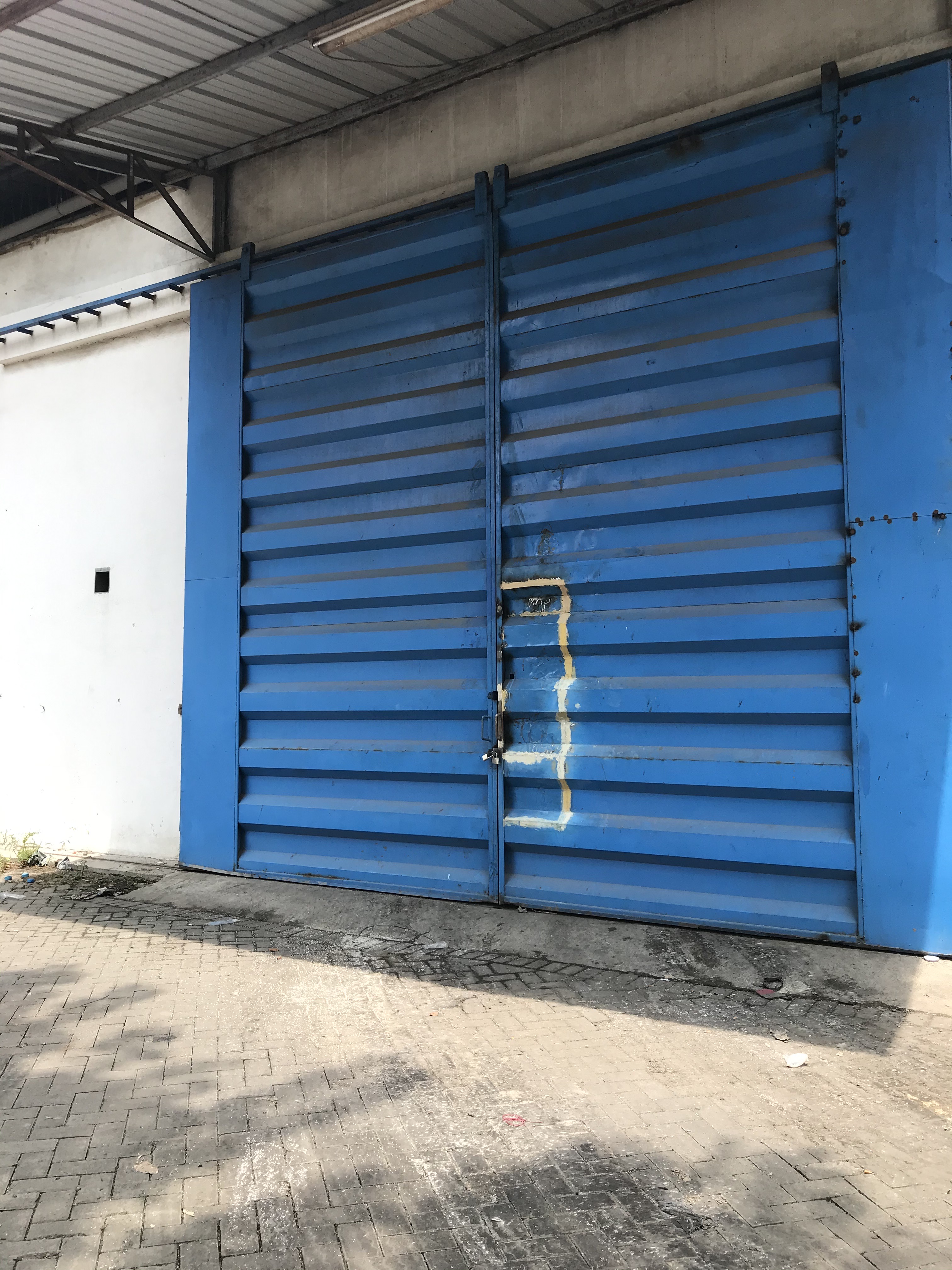 Dijual Gudang Komersial Lokasi Strategis di Jalan Raya Bypass Krian Sidoarjo - Image 1
