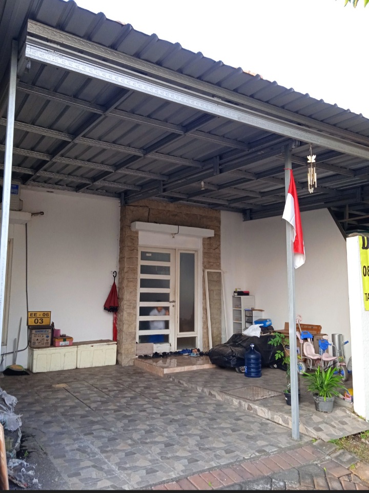 Dijual rumah siap huni di kawasan Valencia Icon, Puri Surya Jaya, Sidoarjo. - Image 1