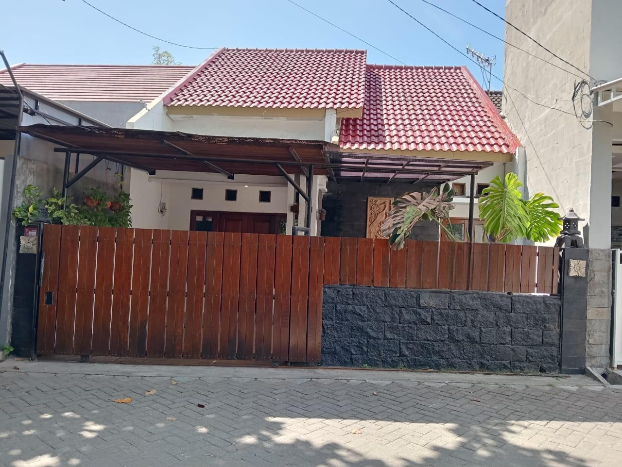 Dijual Rumah Minimalis Nyaman di Kendalsari Pratama Surabaya Timur - Image 1