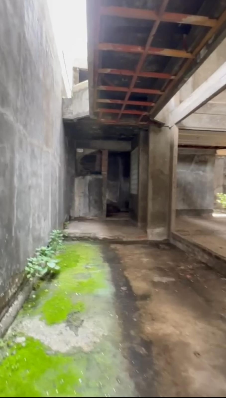 Jual Rumah Murah Setengah Jadi Darmo Harapan Surabaya Barat - Thumbnail 3