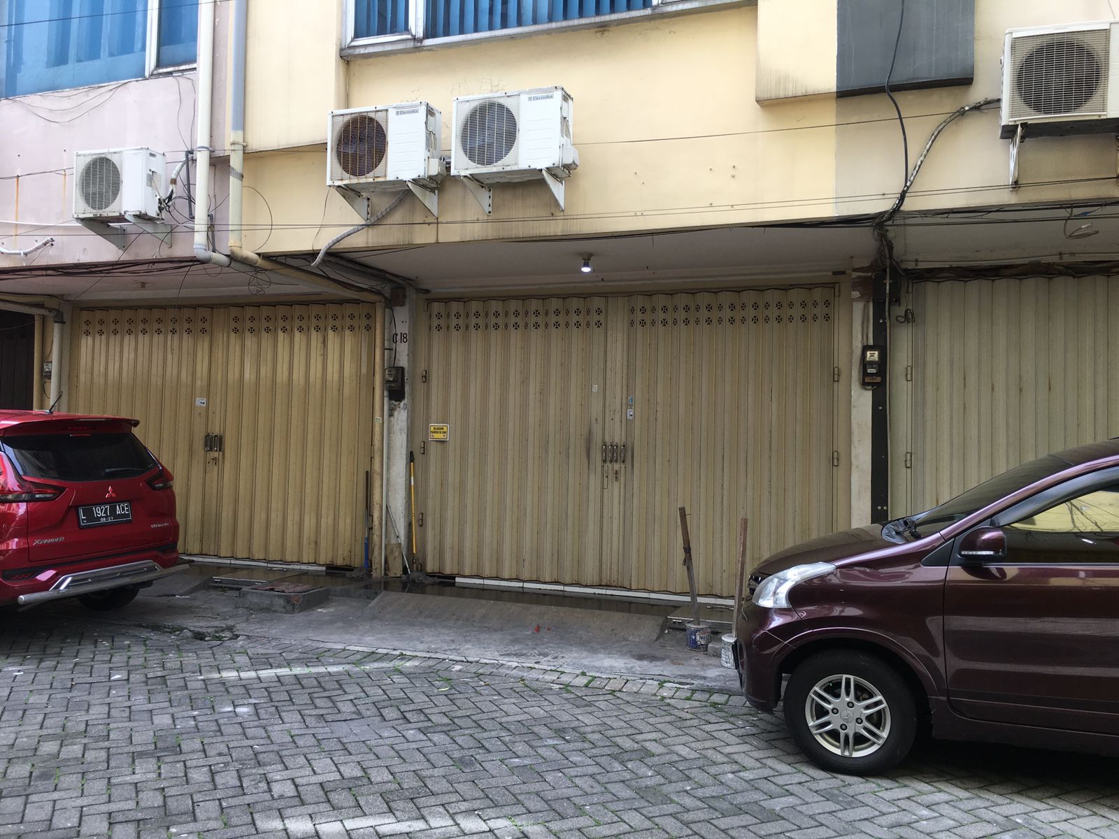 Dijual Ruko Strategis di Kawasan Surya Inti Permata Surabaya Barat - Image 1