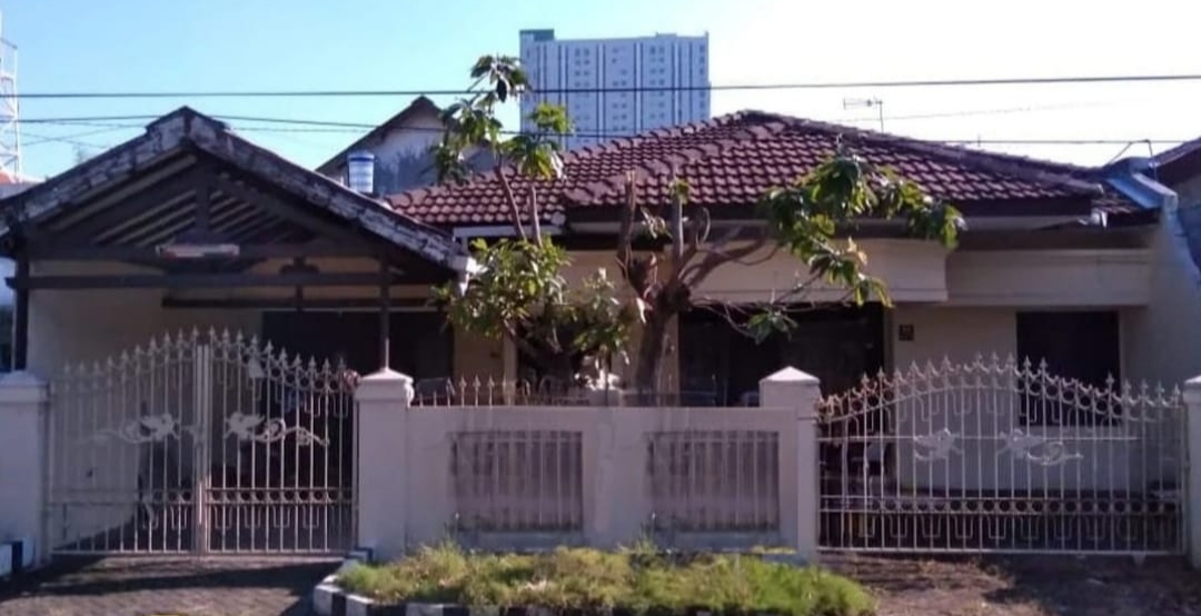 Dijual Atau Disewakan Rumah Lokasi Strategis Baruk Utara Di Surabaya Timur - Image 1