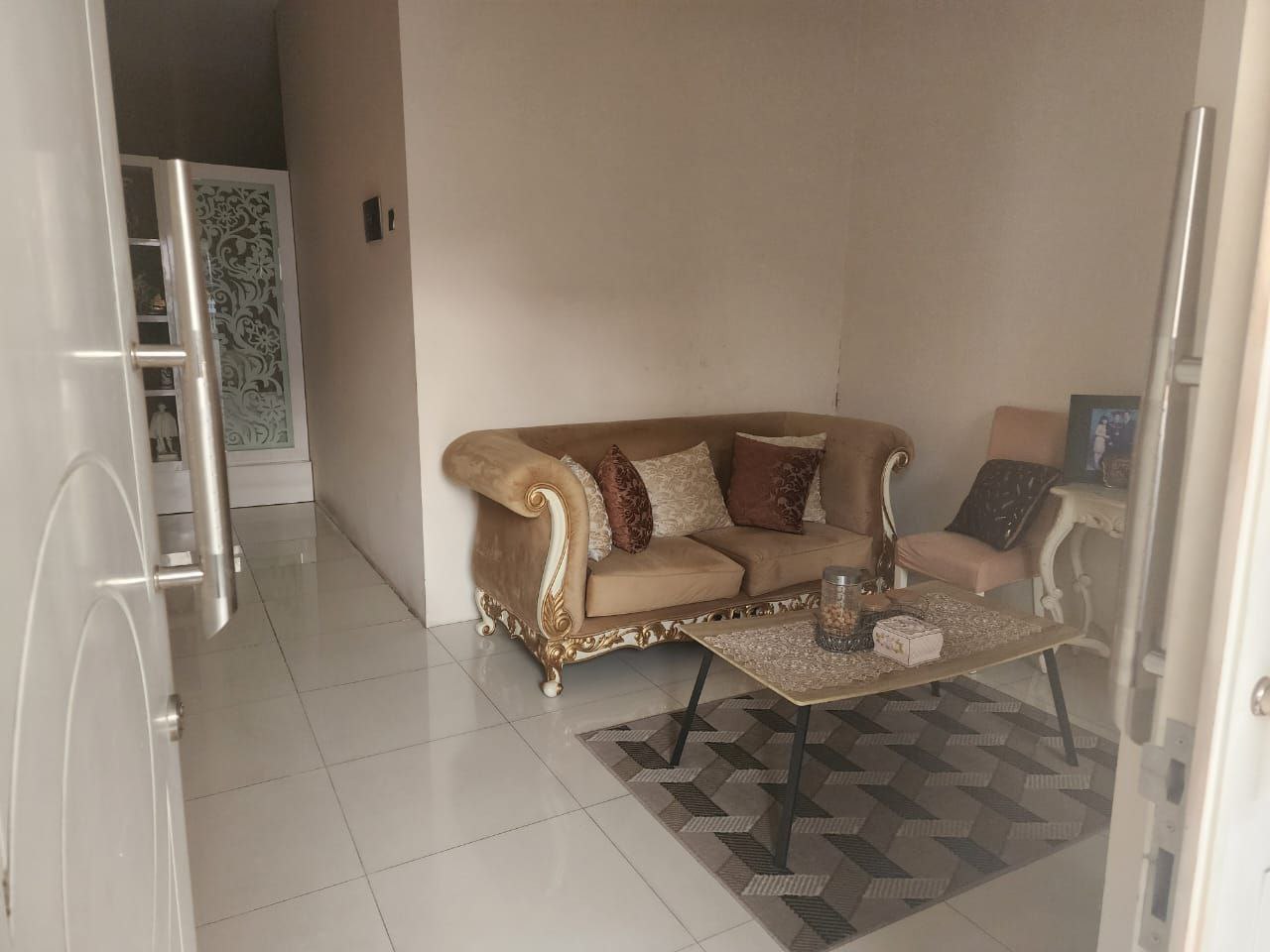 Dijual Rumah Lokasi Strategis Siap Huni Kendangsari Surabaya Selatan - Thumbnail 3