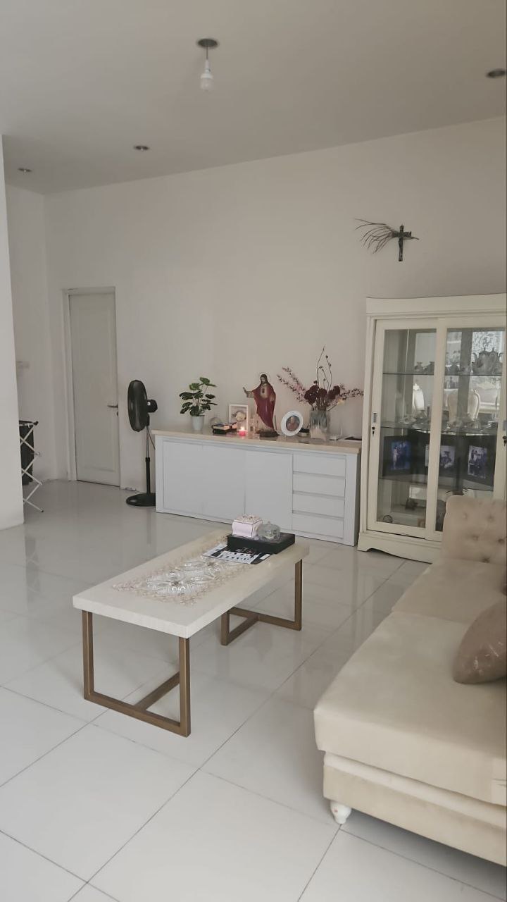 Dijual Rumah Lokasi Strategis Siap Huni Kendangsari Surabaya Selatan - Image 1