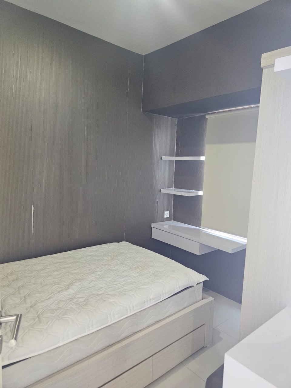 Disewakan Unit Nyaman Dan Siap Huni di Apartemen Tanglin Surabaya Barat - Thumbnail 2