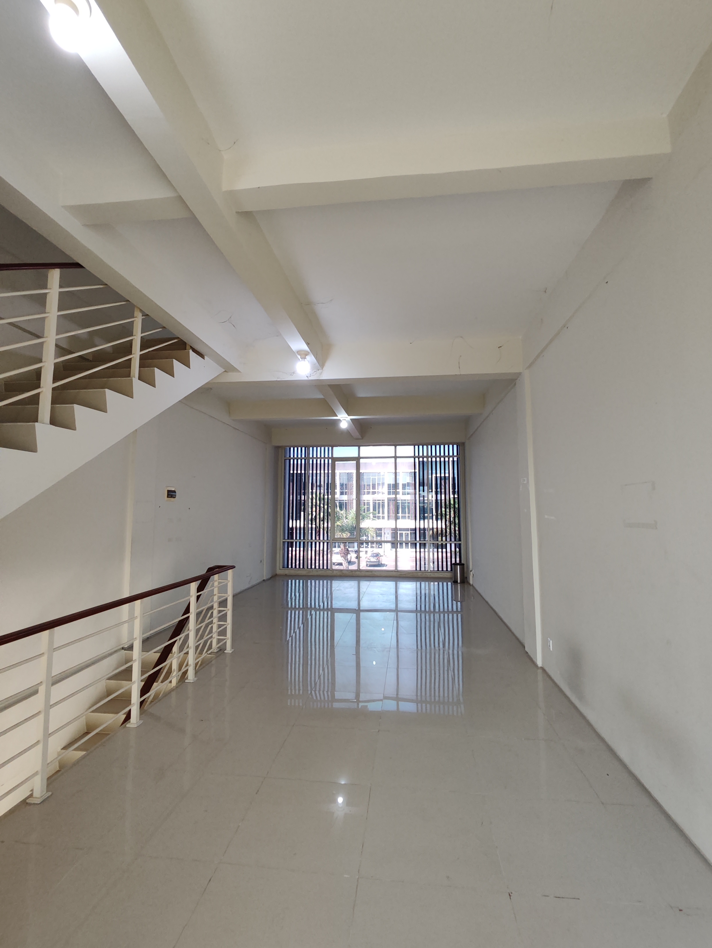 DIsewakan Ruko Komersial Strategis di Northwest Boulevard, Citraland Utara Surabaya Barat - Thumbnail 2