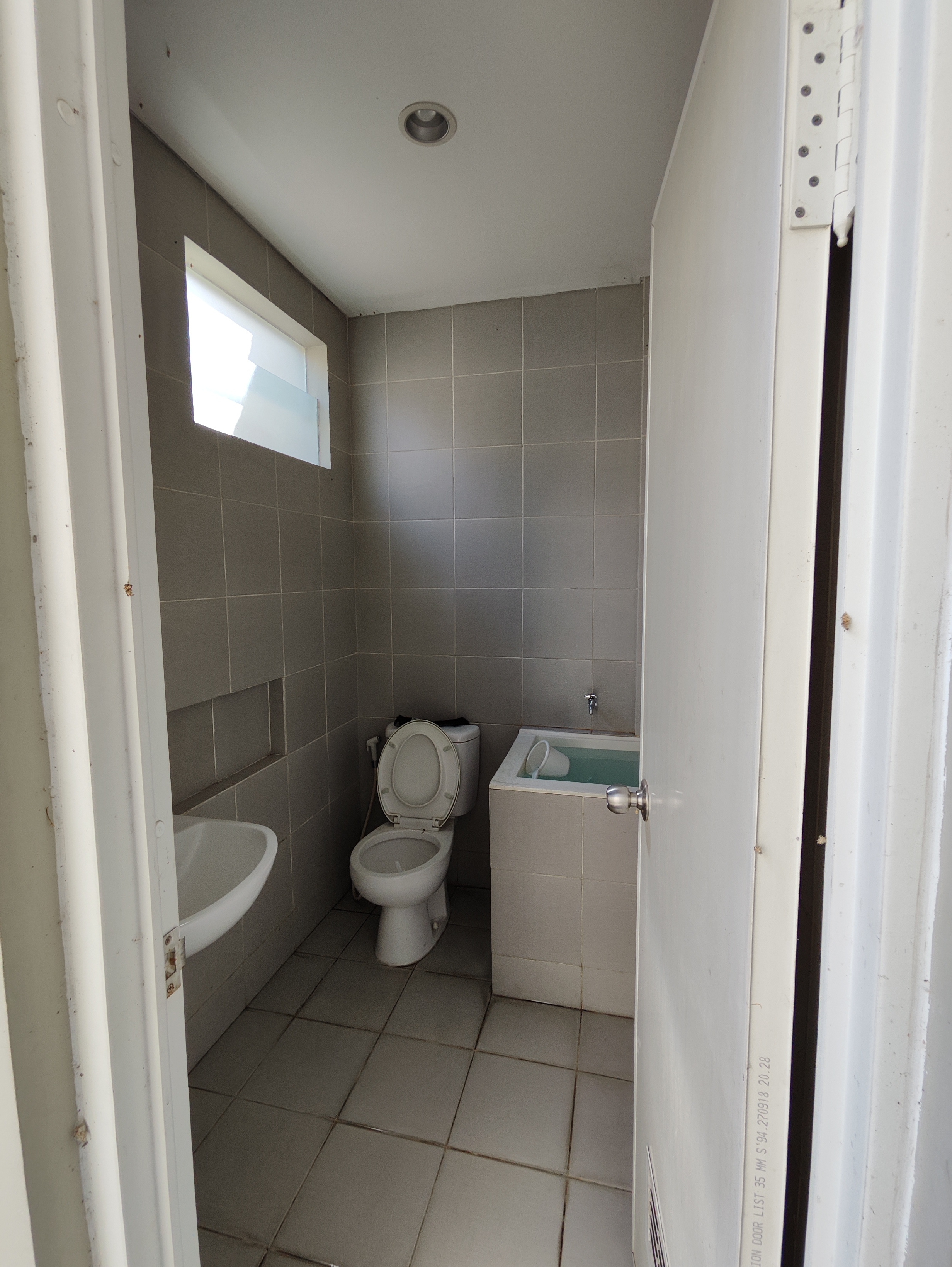 DIsewakan Ruko Komersial Strategis di Northwest Boulevard, Citraland Utara Surabaya Barat - Thumbnail 4