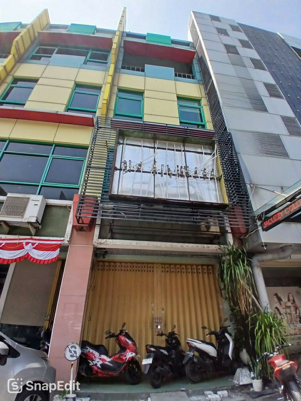 Disewakan Ruko Komersial Siap Pakai di Golden Palace, Surabaya Barat - Image 1