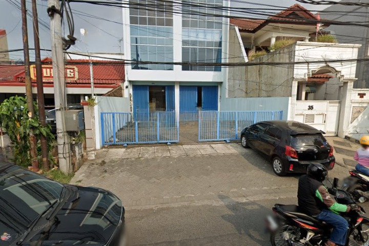 Disewakan Ruko Premium di Kawasan Simpang Darmo Permai Utara Surabaya Barat - Image 1