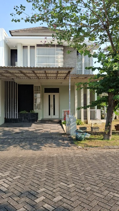 Disewakan Rumah Siap Huni di Kawasan Elit Royal Residence Addington Surabaya Barat - Image 1