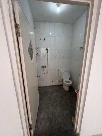 Dijual/Disewakan Rumah Luas Siap Huni di Jalan Tuban Raya Jepara Bubutan Surabaya Pusat - Thumbnail 3