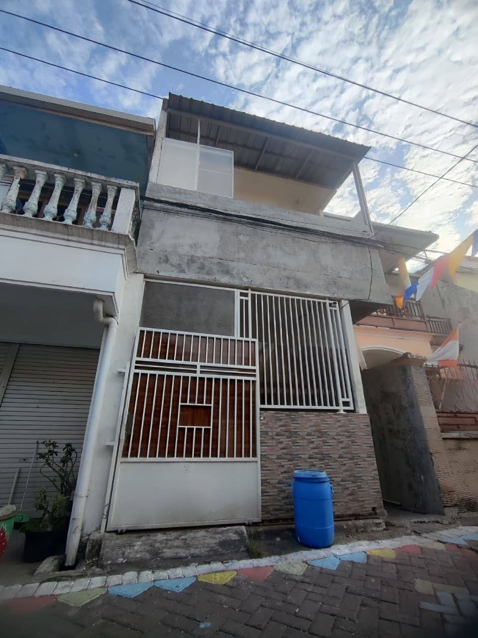 Dijual Cepat Rumah 2 Lantai di Kedurus Surabaya Selatan - Image 1