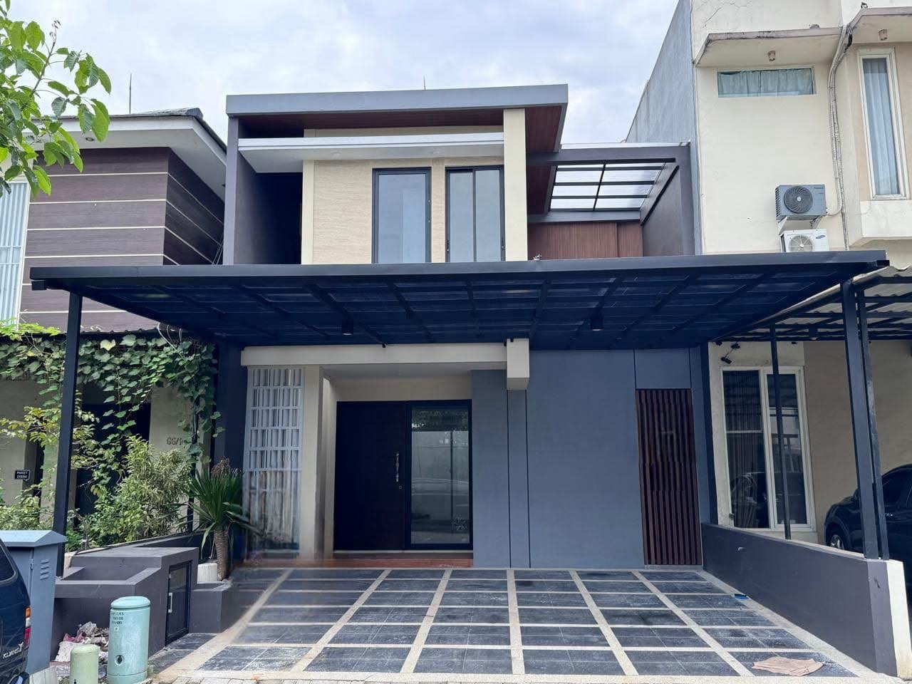 Dijual Rumah New Minimalis 2 Lt di Mocca Vrbana, Dian Istana Surabaya Barat - Image 1