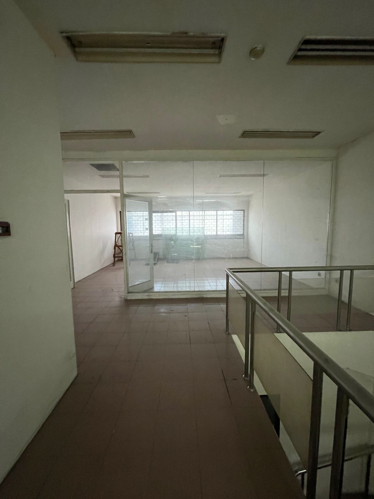 Dijual Ruko Komersial Strategis di Jalan Kapasan Surabaya Pusat - Thumbnail 3