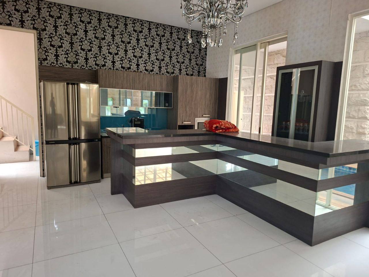 Dijual Rumah Mewah di Rafles Citraland Utama Surabaya Barat - Image 1