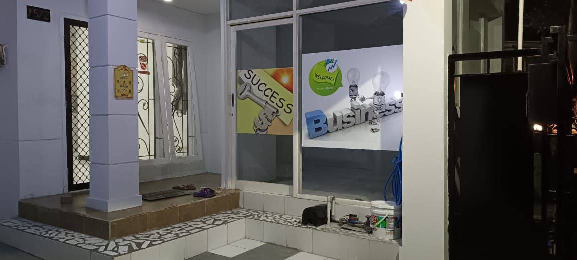 Dijual Rumah 1.5 Lantai Siap Huni di Bukit Palma Citraland Surabaya Barat - Thumbnail 4