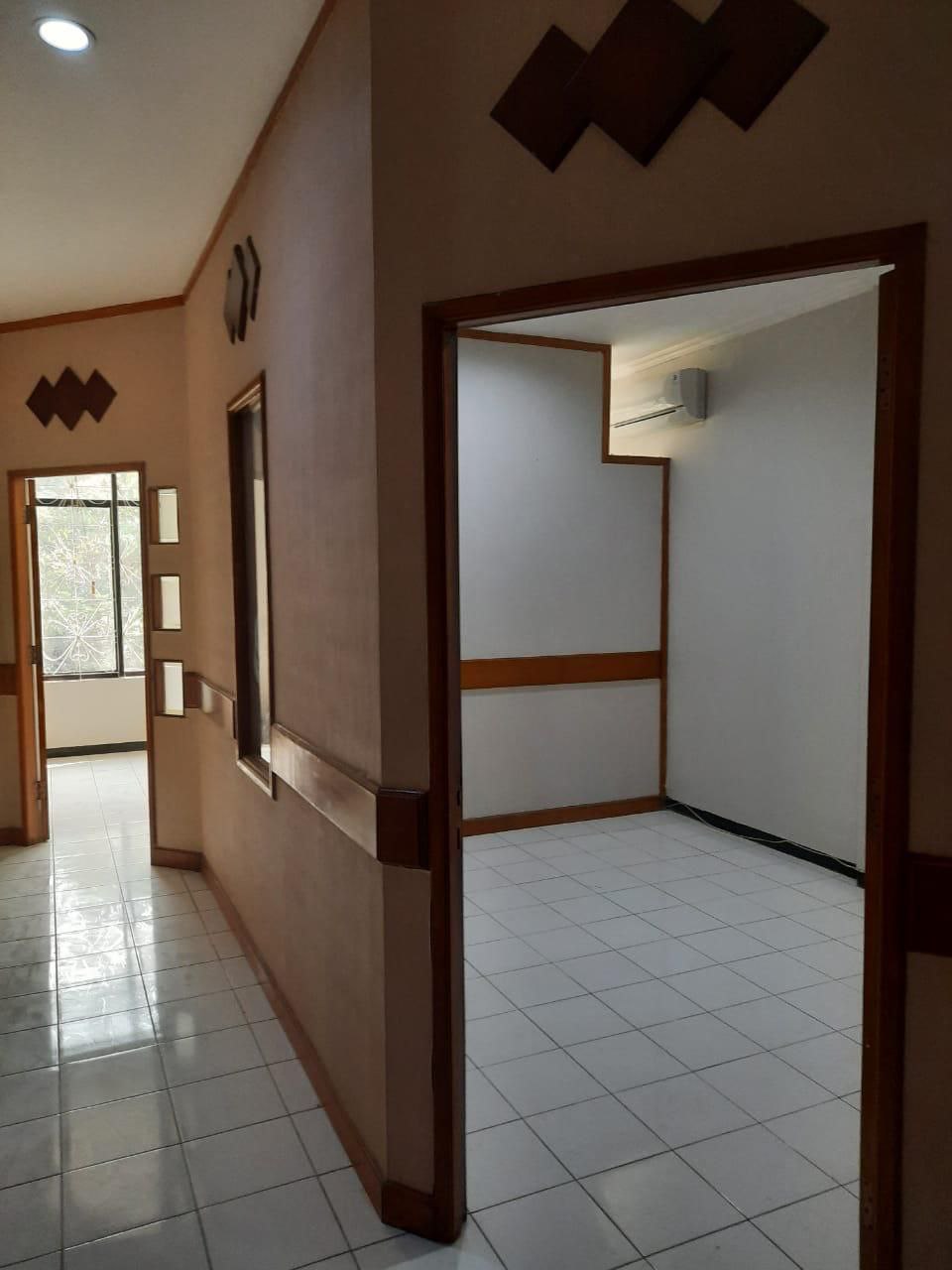 Dijual Ruko Strategis Siap Pakai di Diponegoro, Surabaya Selatan - Thumbnail 2
