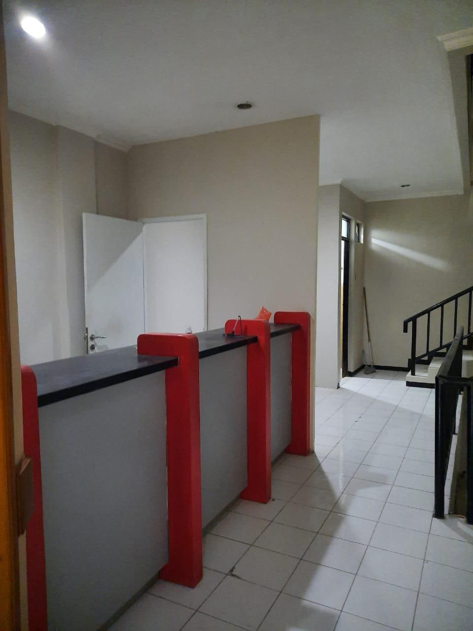 Dijual Ruko Strategis Siap Pakai di Diponegoro, Surabaya Selatan - Image 1