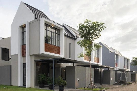 Dijual Rumah Baru Modern di Grand Sunrise Gresik - Image 1
