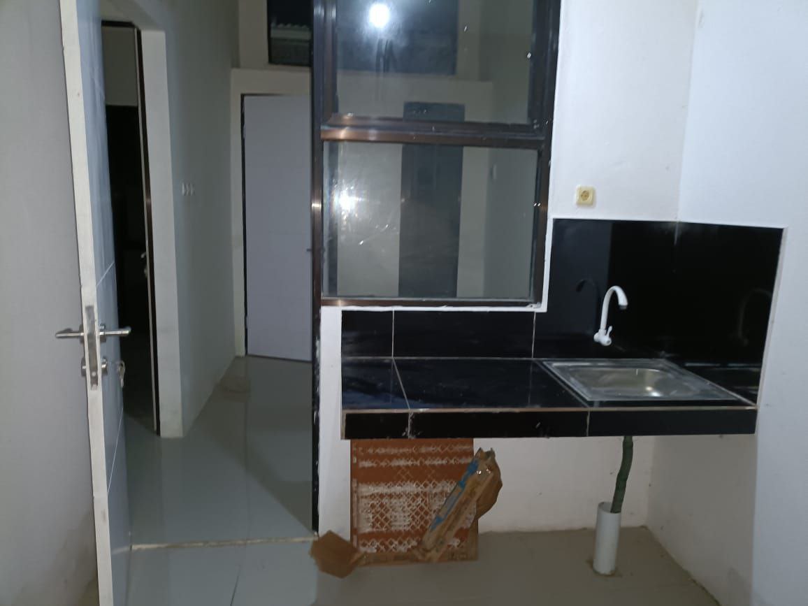 Dijual Rumah Baru Siap Huni di Kawasan Perum Golden East Berril Menganti Gresik - Thumbnail 2