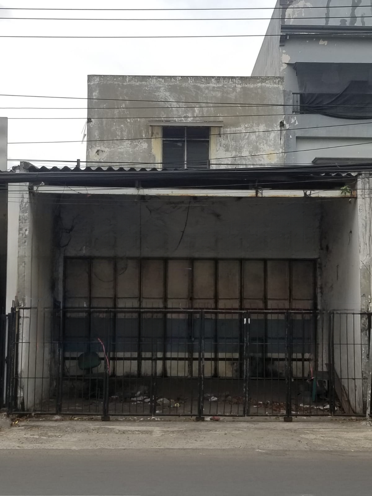 Dijual Rumah Usaha di Raya Meganti Babatan Surabaya Barat - Image 1