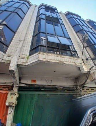 Dijual/Disewakan Ruko Strategis 4 Lantai di Kembang Jepun Surabaya Utara - Image 1